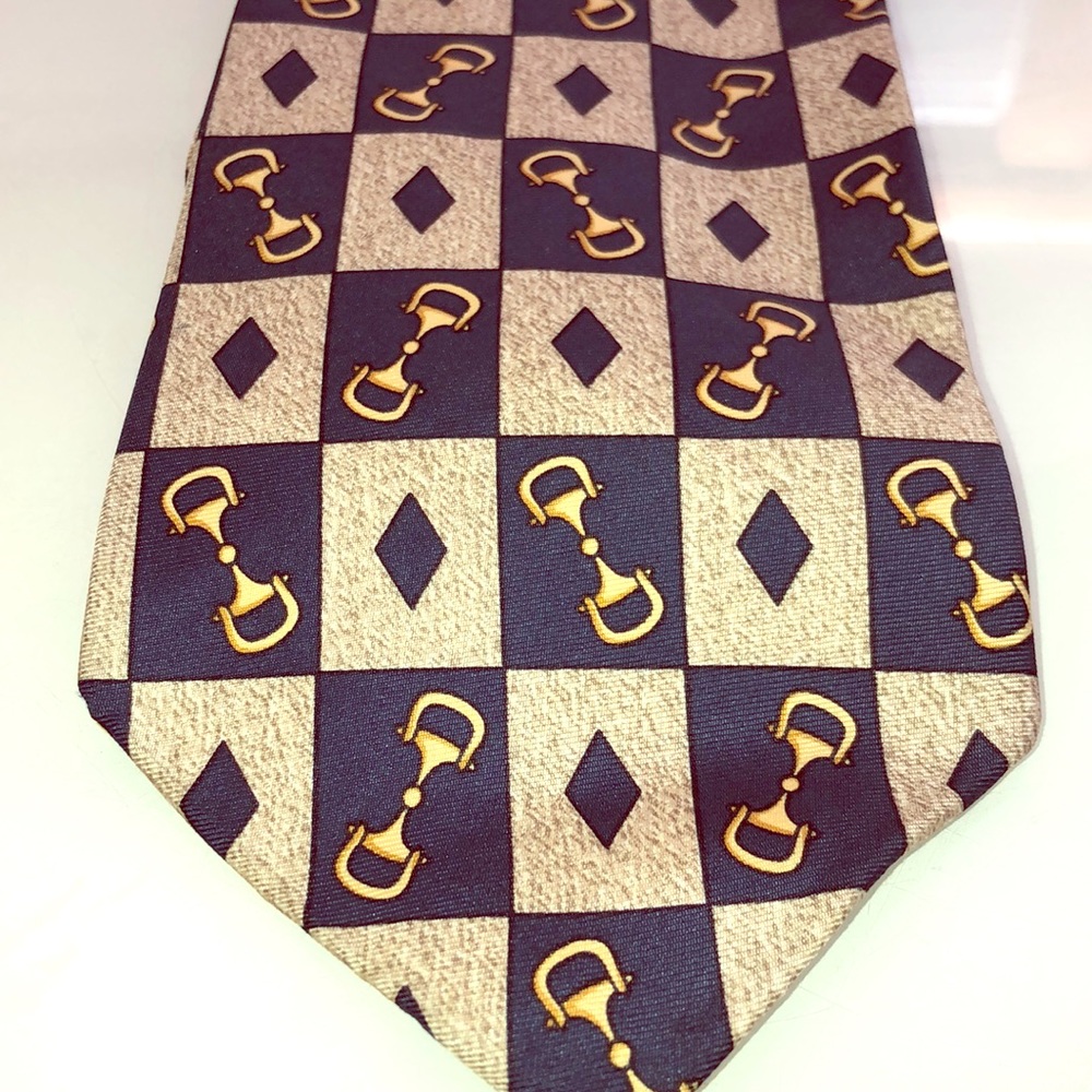 Gucci tie. Classic. Silk excellent condition.